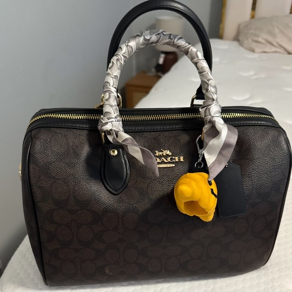 Rowan Large Satchel Bag In Signature Canvas - Picture 4 of 9